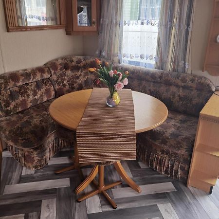 Lochlands Caravan Park X Villa Forfar Eksteriør billede