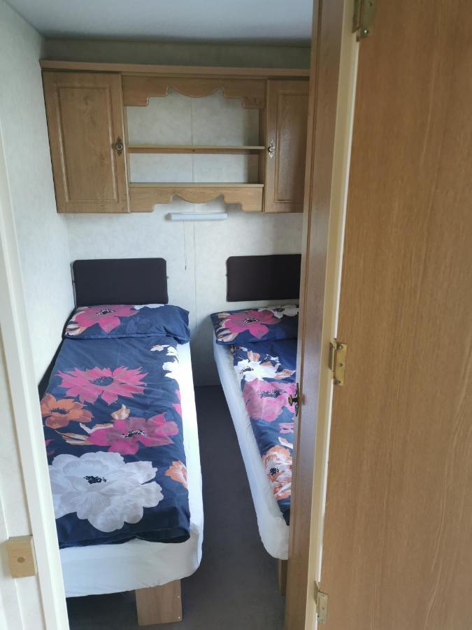 Lochlands Caravan Park X Villa Forfar Eksteriør billede