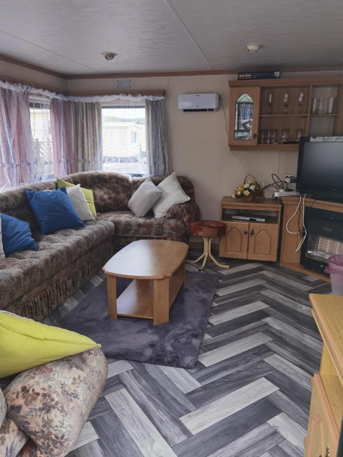 Lochlands Caravan Park X Villa Forfar Eksteriør billede